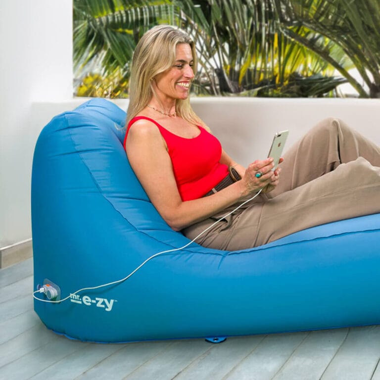 Telefoon opladen met de ingebouwde powerbank